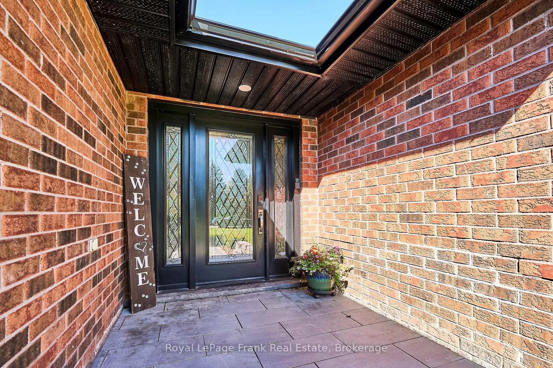 Photo 5 of 13 Werrydale Drive, Clarington, Rural Clarington — HOMEH