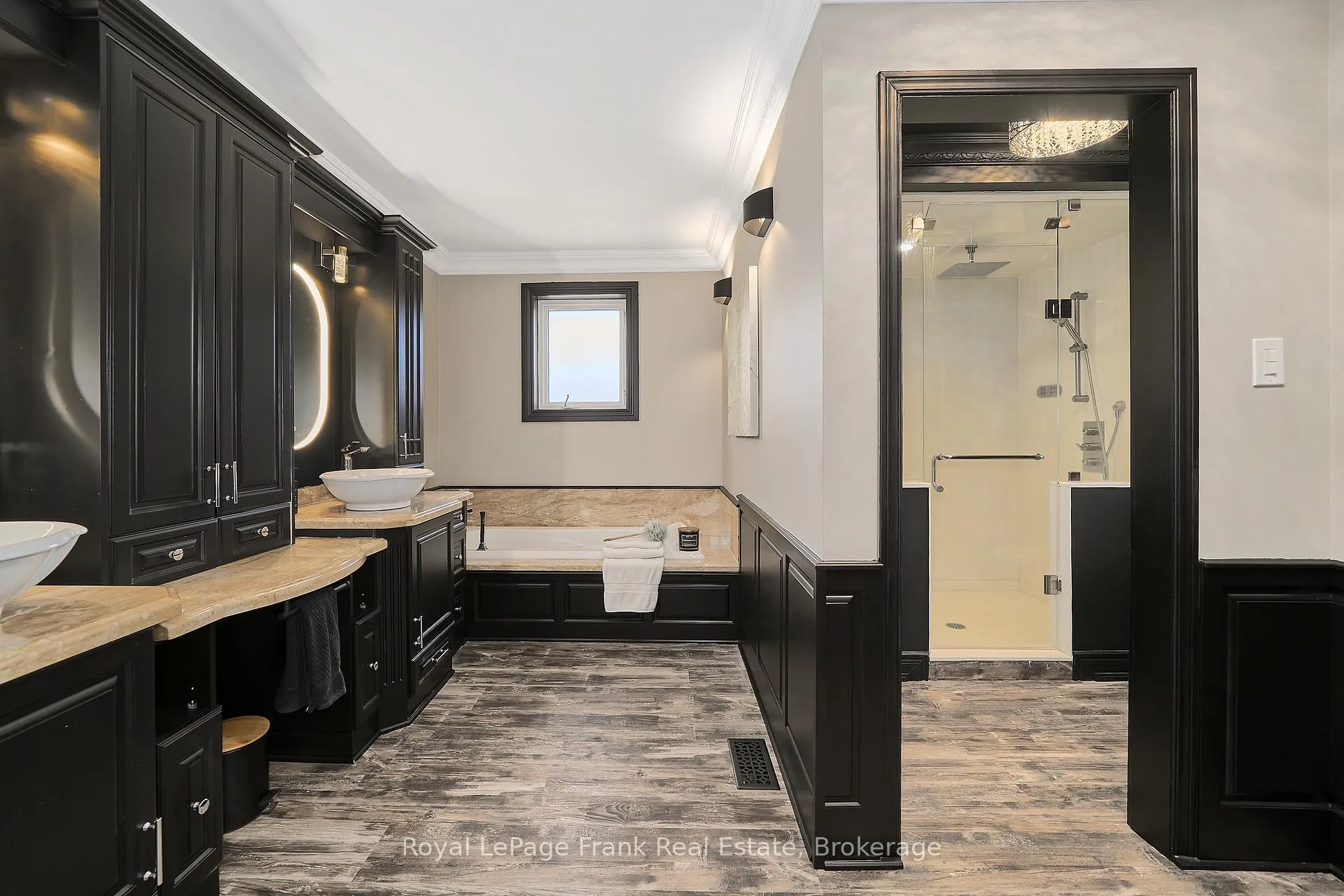 Photo 23 of 13 Werrydale Drive, Clarington, Rural Clarington — HOMEH