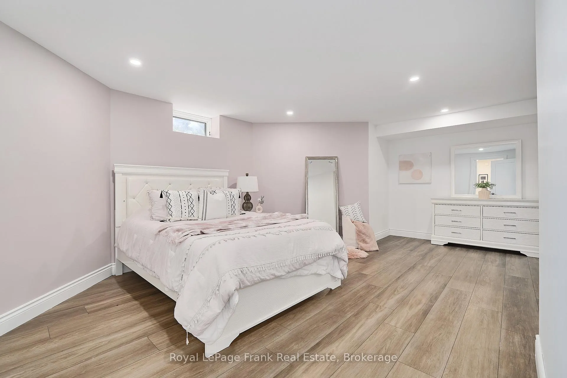 Photo 30 of 13 Werrydale Drive, Clarington, Rural Clarington — HOMEH
