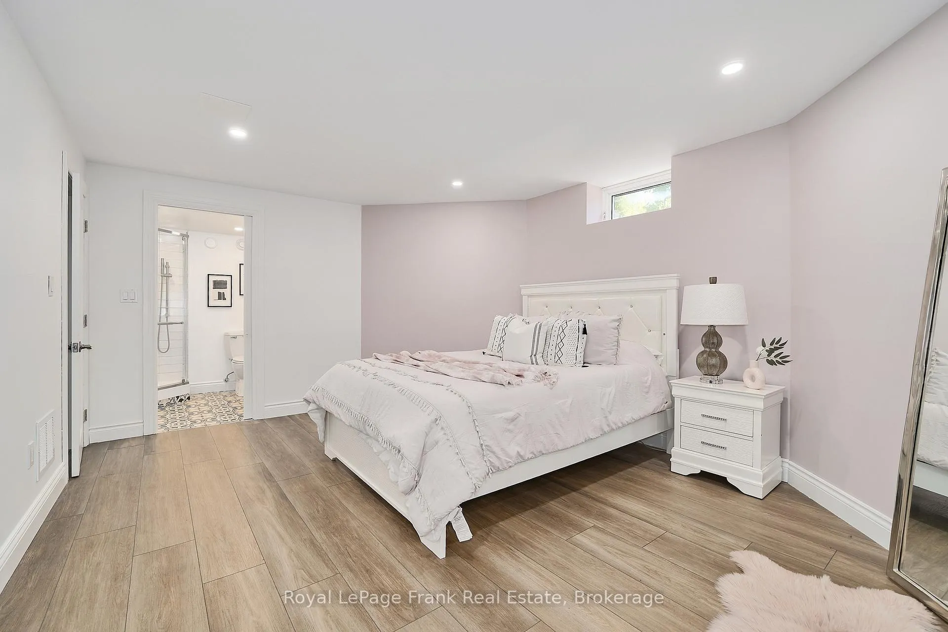 Photo 31 of 13 Werrydale Drive, Clarington, Rural Clarington — HOMEH