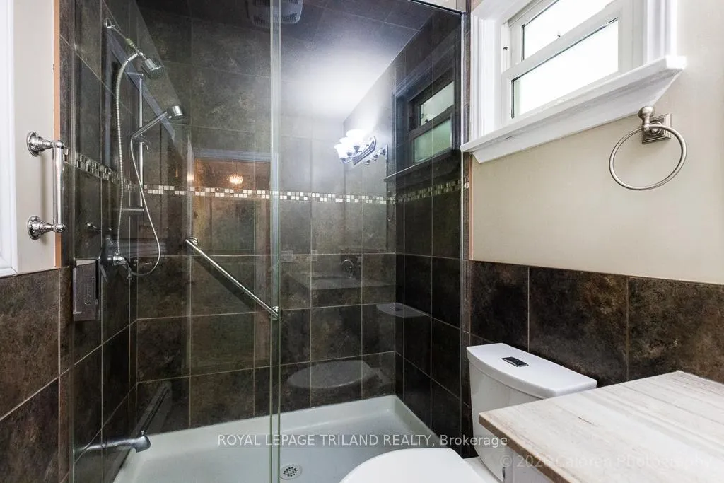 Photo 30 of 37 Dennis Avenue, London, South V — HOMEH