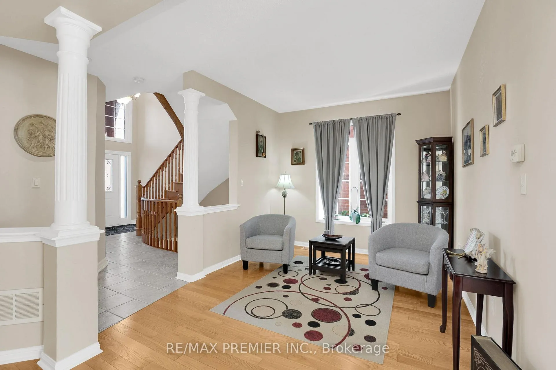 Photo 8 of 431 Pineview Lane, Pickering, Amberlea — HOMEH