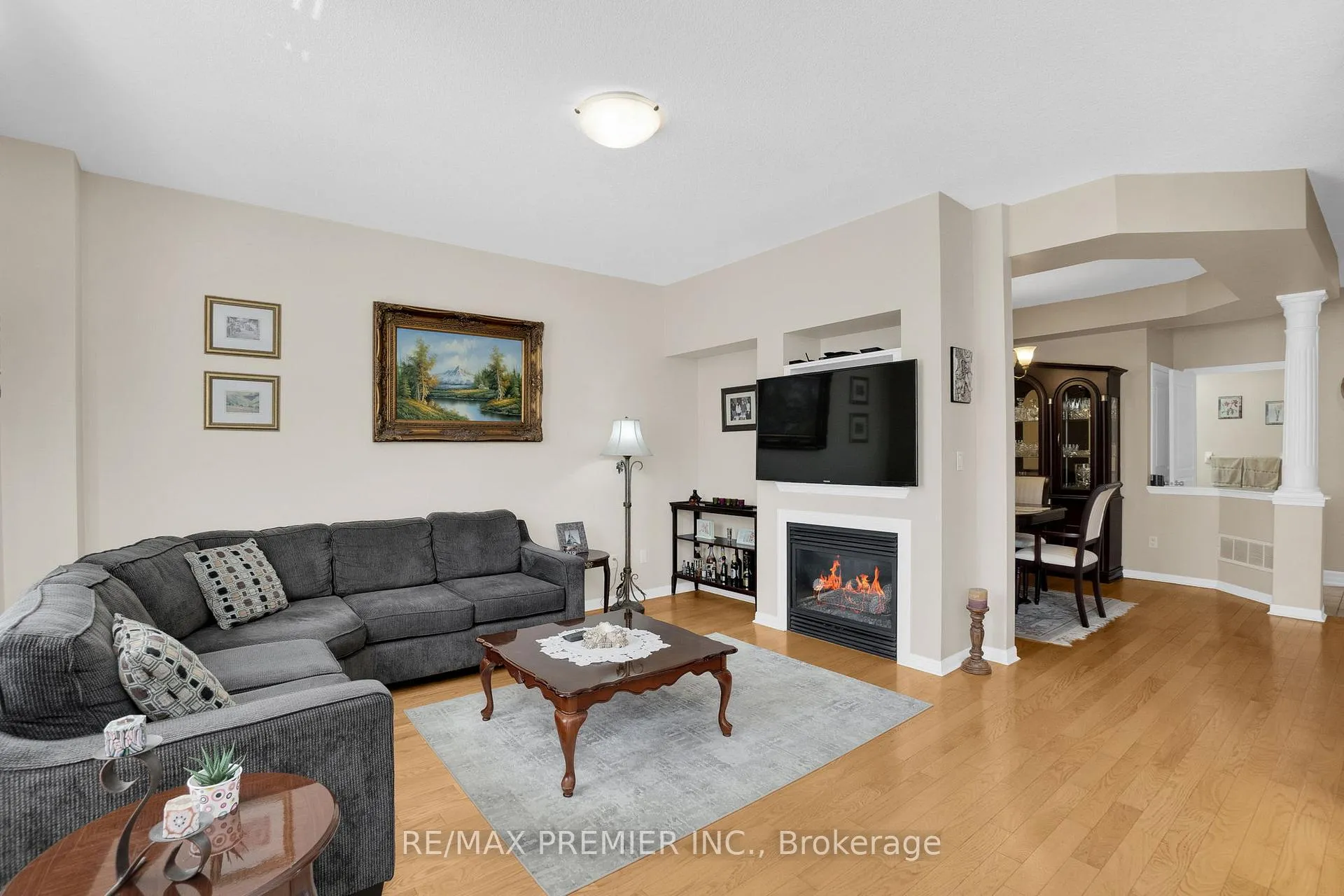 Photo 15 of 431 Pineview Lane, Pickering, Amberlea — HOMEH