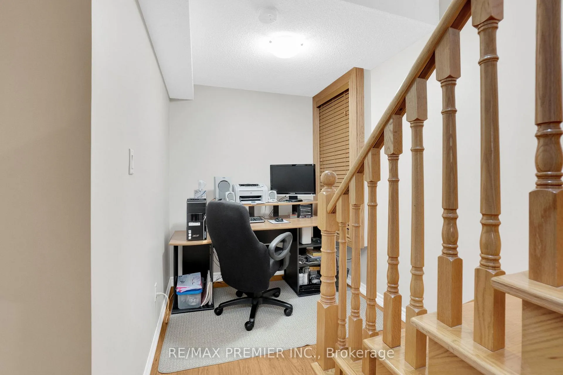 Photo 38 of 431 Pineview Lane, Pickering, Amberlea — HOMEH