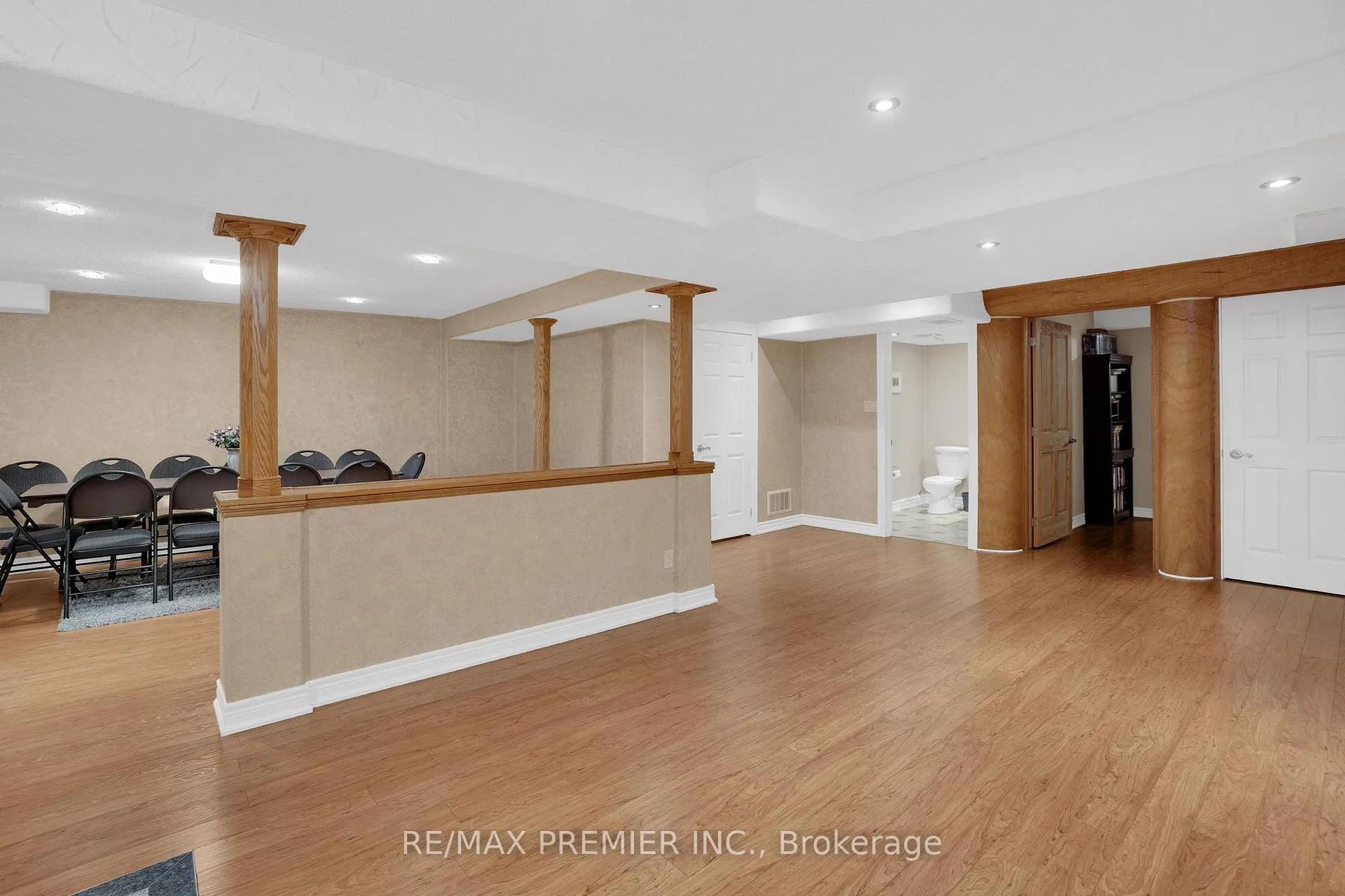 Photo 40 of 431 Pineview Lane, Pickering, Amberlea — HOMEH