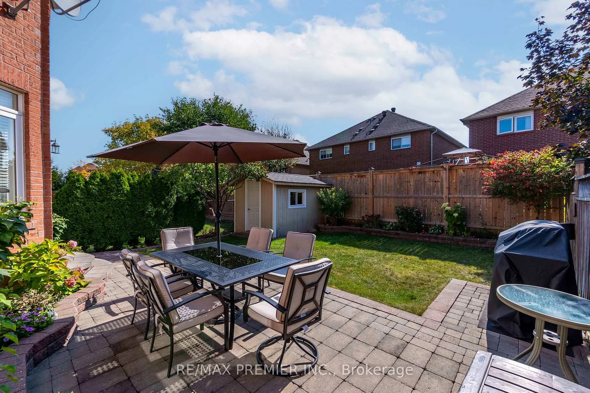 Photo 48 of 431 Pineview Lane, Pickering, Amberlea — HOMEH