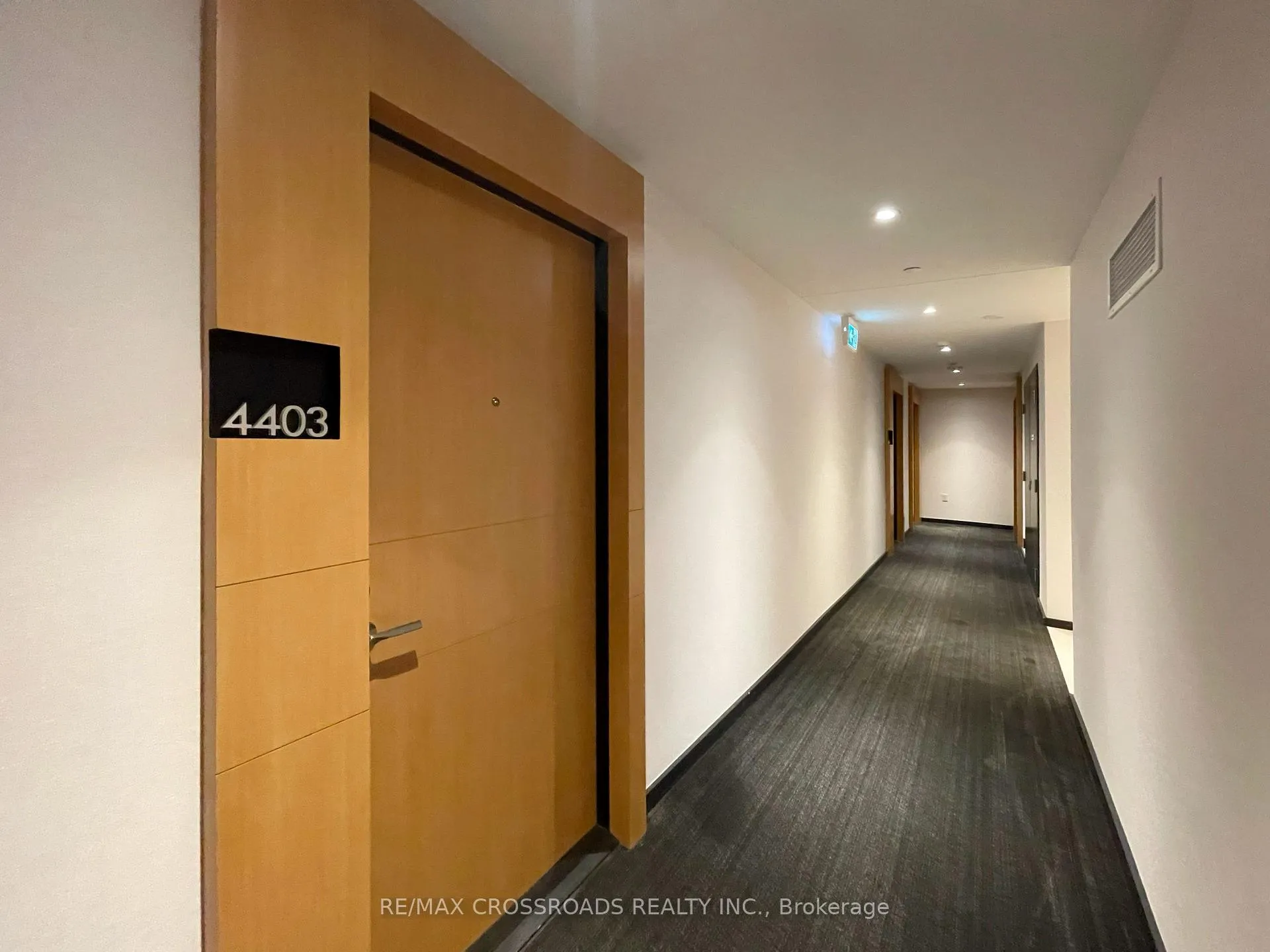 Photo 2 of Unit 4403, 11 Wellesley Street W, Toronto, Bay Street Corridor — HOMEH