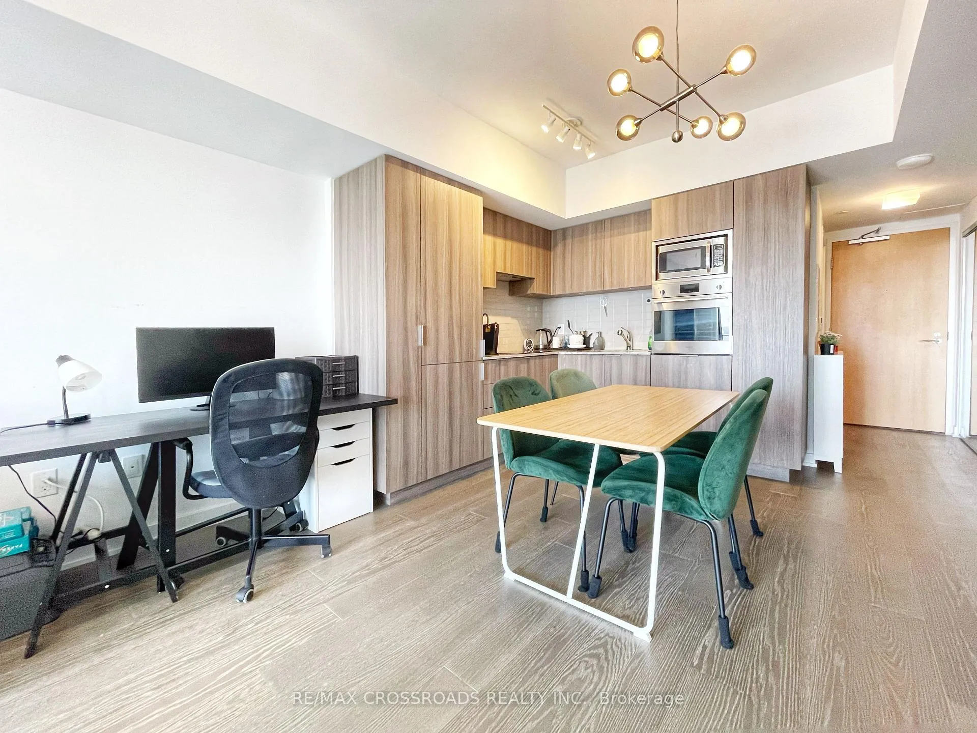 Photo 10 of Unit 4403, 11 Wellesley Street W, Toronto, Bay Street Corridor — HOMEH