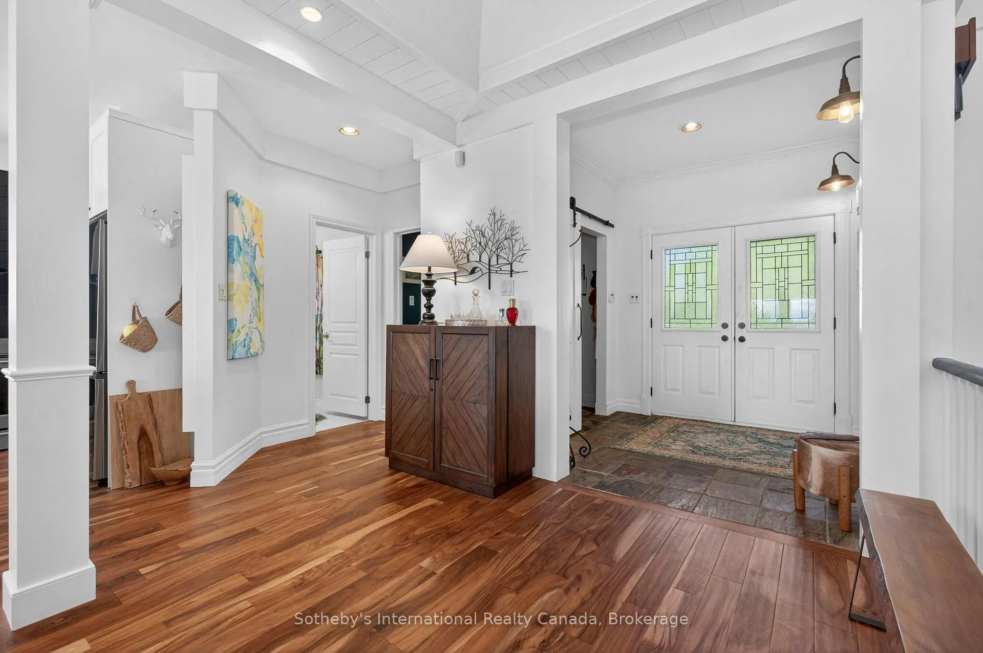 Photo 11 of 325 Aberdeen Boulevard, Midland — HOMEH