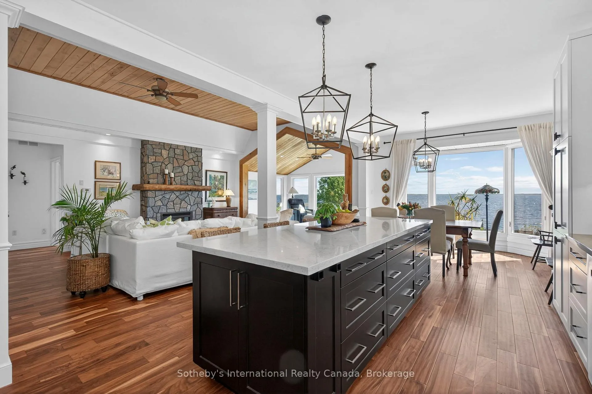 Photo 14 of 325 Aberdeen Boulevard, Midland — HOMEH