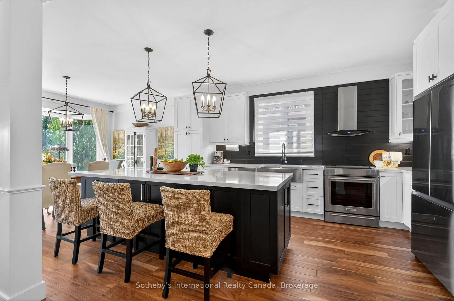 Photo 16 of 325 Aberdeen Boulevard, Midland — HOMEH