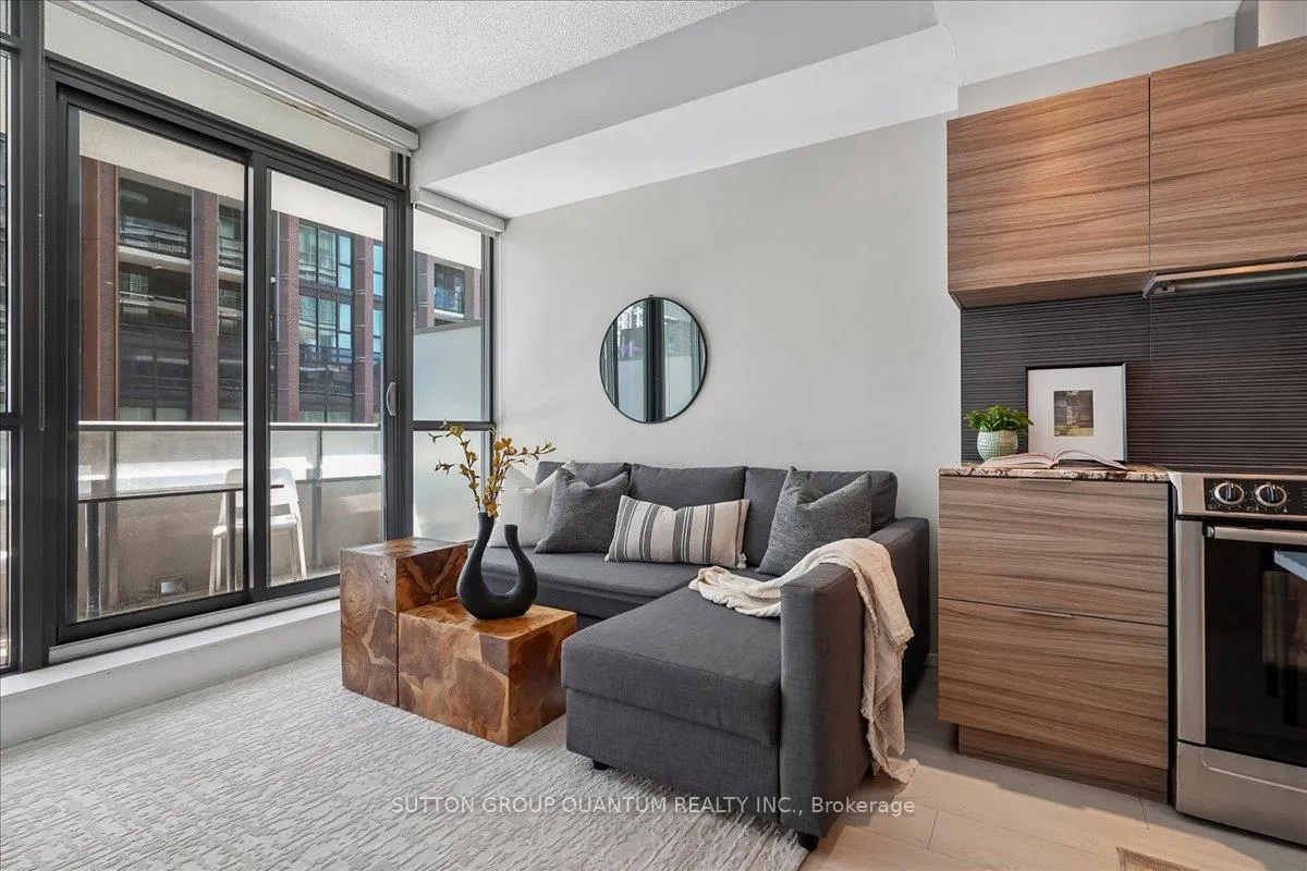 Photo 2 of Unit 404, 8 Charlotte Street, Toronto, Waterfront Communities — HOMEH
