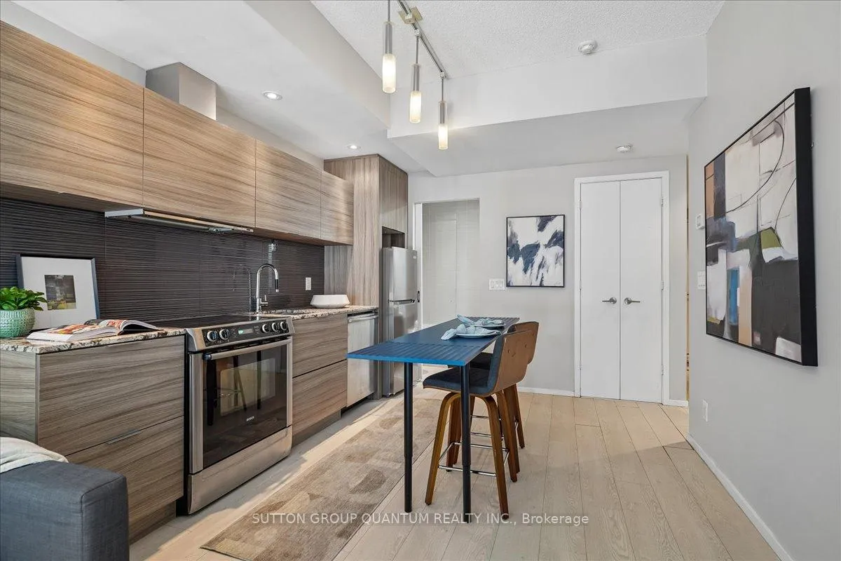 Photo 4 of Unit 404, 8 Charlotte Street, Toronto, Waterfront Communities — HOMEH