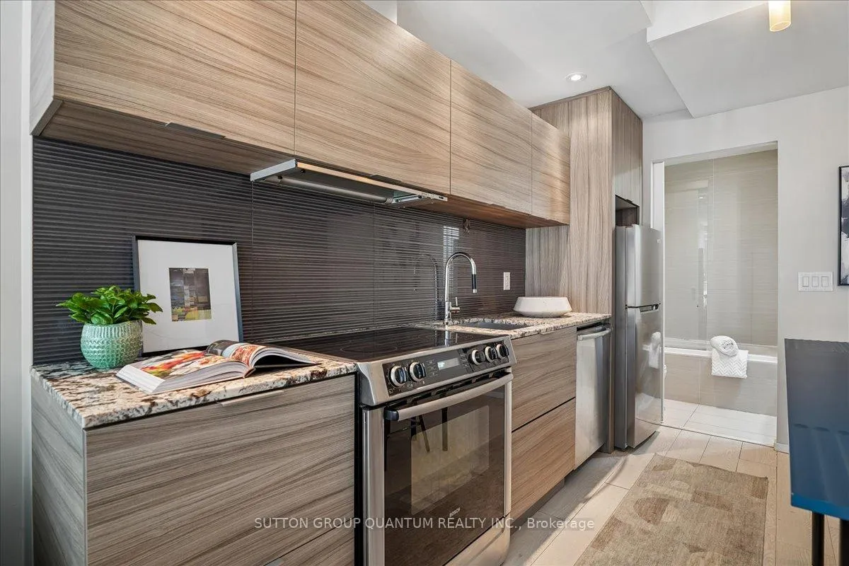 Photo 5 of Unit 404, 8 Charlotte Street, Toronto, Waterfront Communities — HOMEH