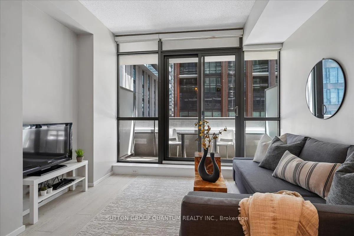 Photo 12 of Unit 404, 8 Charlotte Street, Toronto, Waterfront Communities — HOMEH