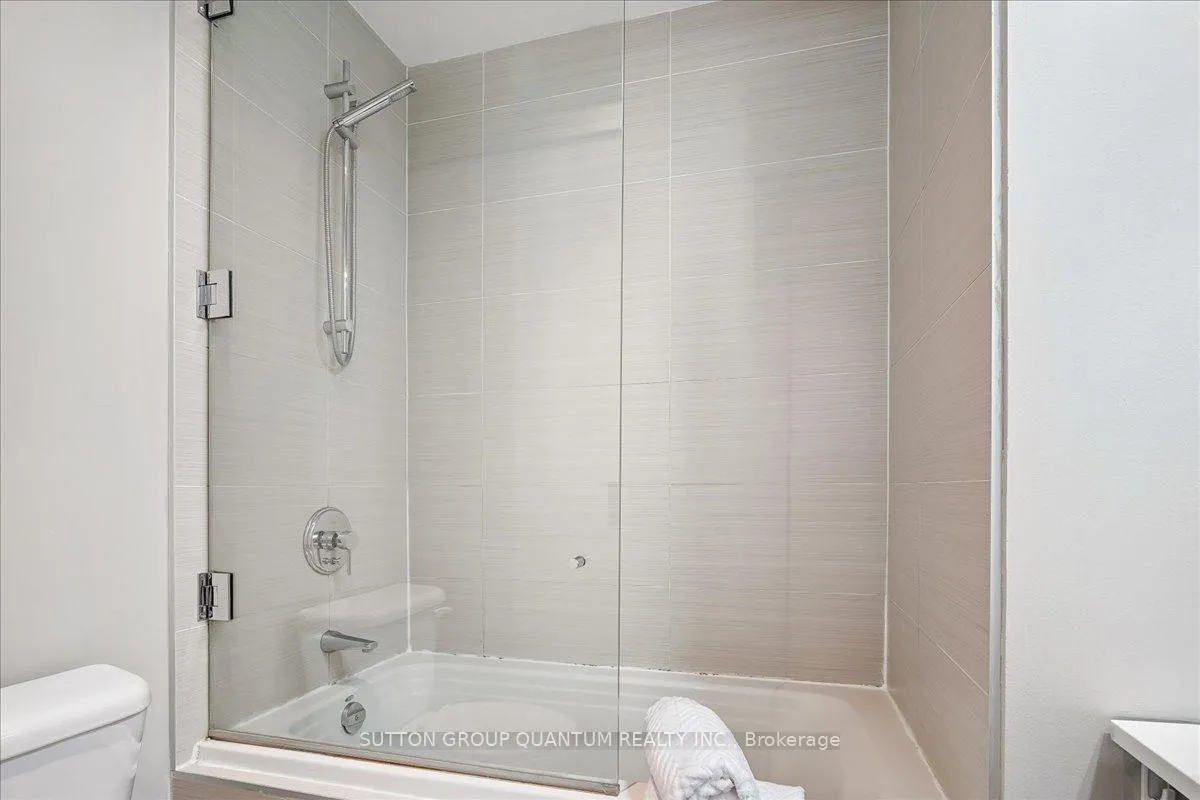 Photo 14 of Unit 404, 8 Charlotte Street, Toronto, Waterfront Communities — HOMEH