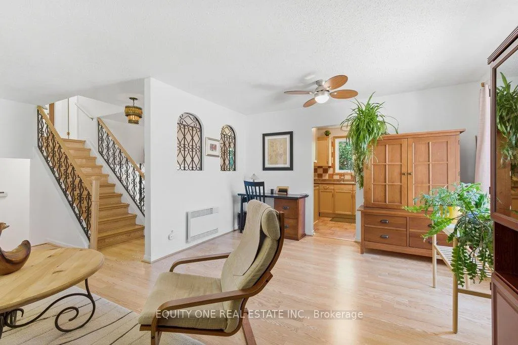 Photo 12 of 542 Sirois Avenue, Ottawa, Overbrook/Castle Heights — HOMEH