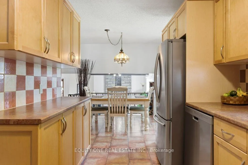 Photo 15 of 542 Sirois Avenue, Ottawa, Overbrook/Castle Heights — HOMEH