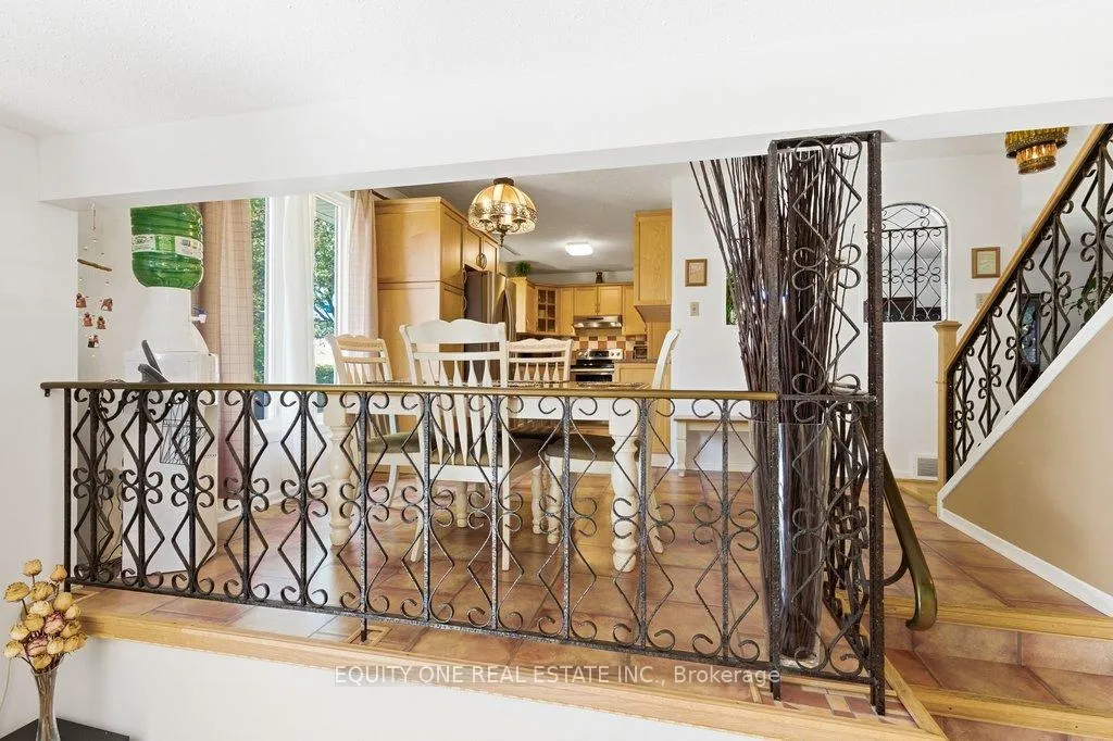 Photo 19 of 542 Sirois Avenue, Ottawa, Overbrook/Castle Heights — HOMEH