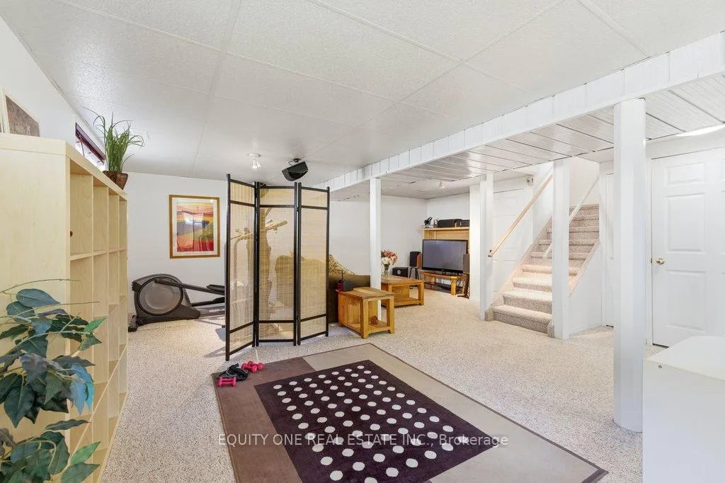 Photo 32 of 542 Sirois Avenue, Ottawa, Overbrook/Castle Heights — HOMEH