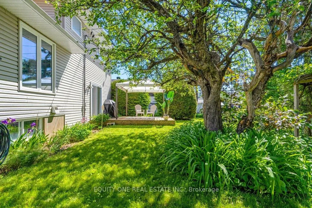 Photo 35 of 542 Sirois Avenue, Ottawa, Overbrook/Castle Heights — HOMEH