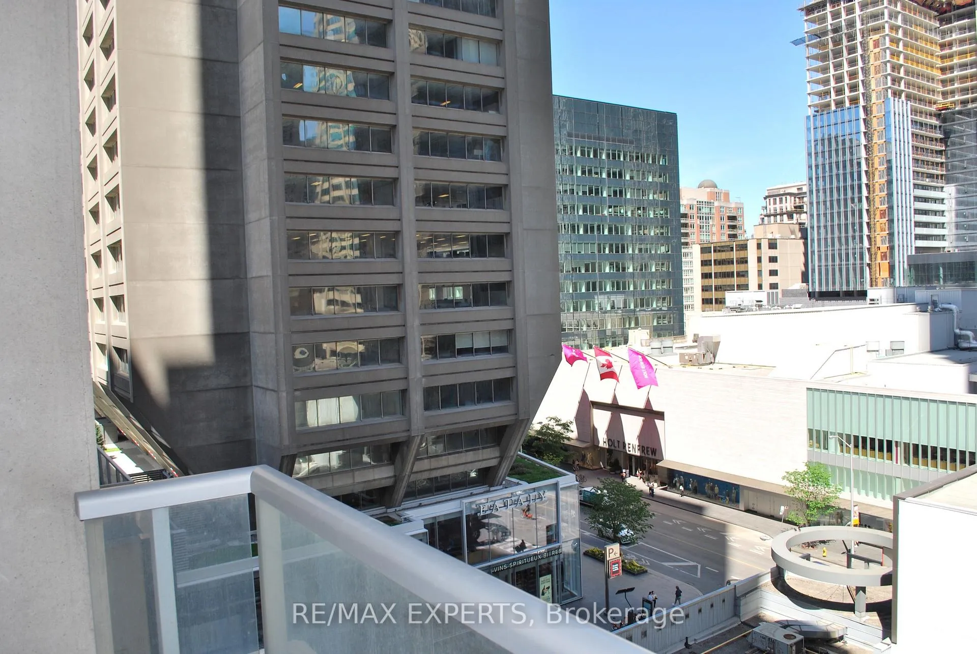 Photo 9 of Unit 803, 35 Balmuto Street, Toronto, Bay Street Corridor — HOMEH