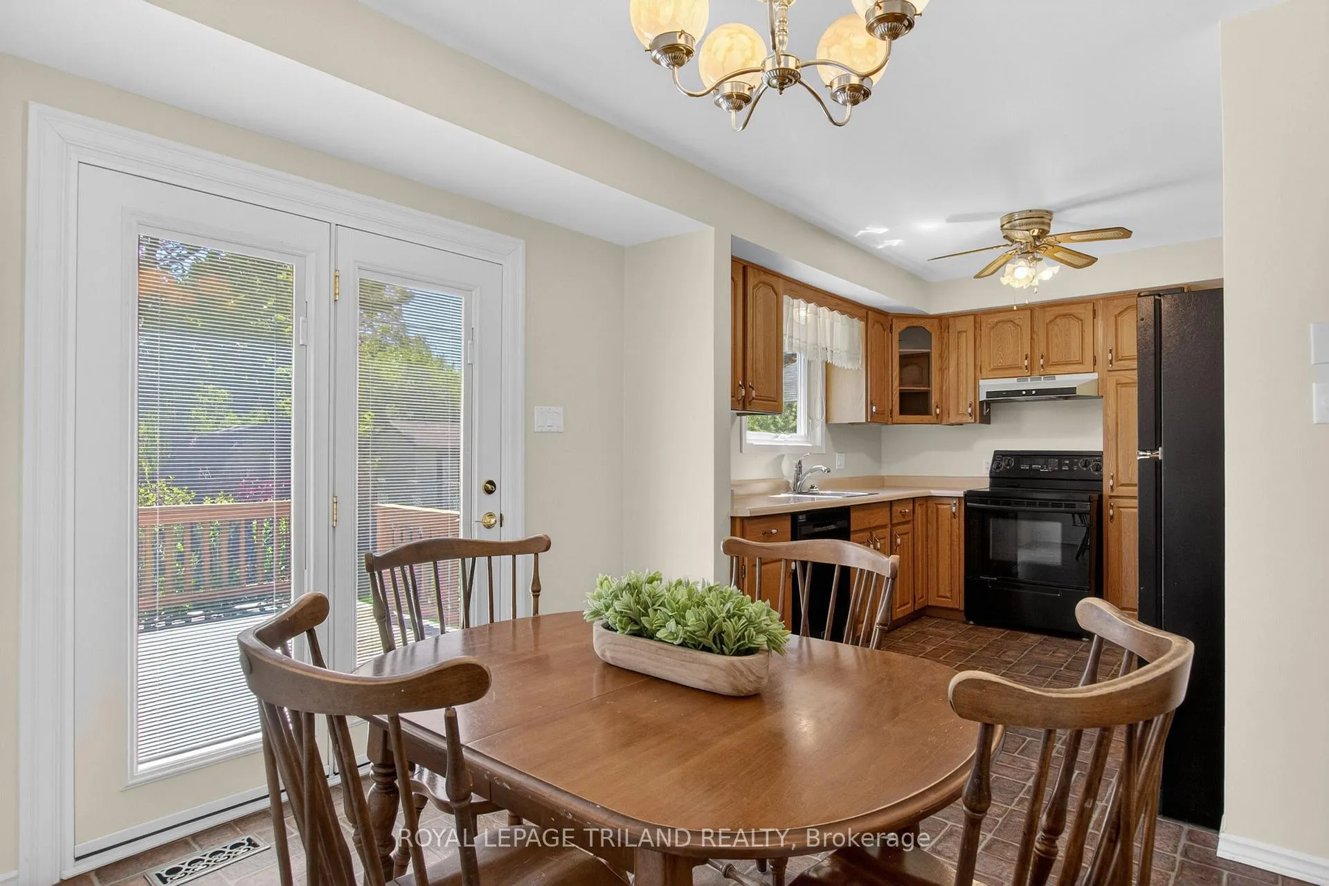 Photo 10 of 7 Thompson Avenue, St. Thomas — HOMEH