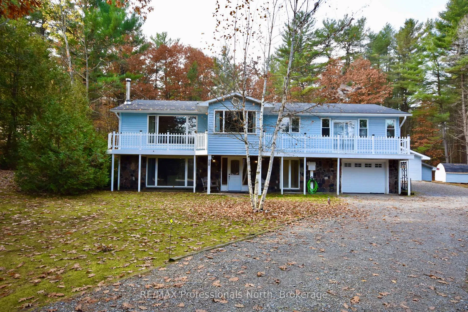 Photo 4 of 20 Coulter Lane, Bracebridge, Muskoka (N) — HOMEH