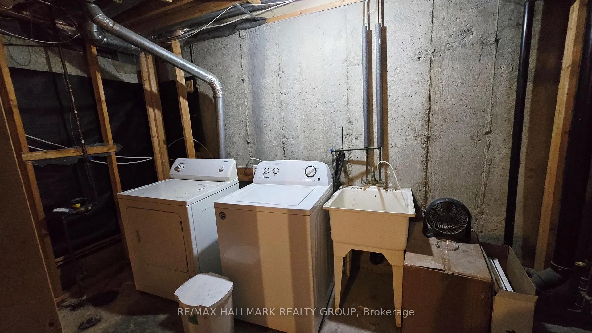 Photo 19 of 55 Cohen Avenue, Ottawa, Kanata - Katimavik — HOMEH