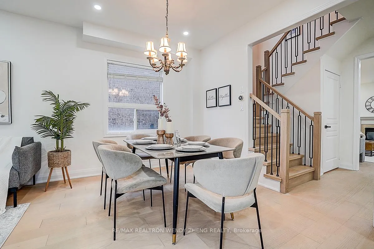 Photo 10 of 16 Hartwell Way, Aurora, Bayview Northeast — HOMEH