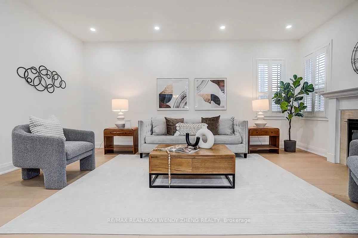 Photo 15 of 16 Hartwell Way, Aurora, Bayview Northeast — HOMEH