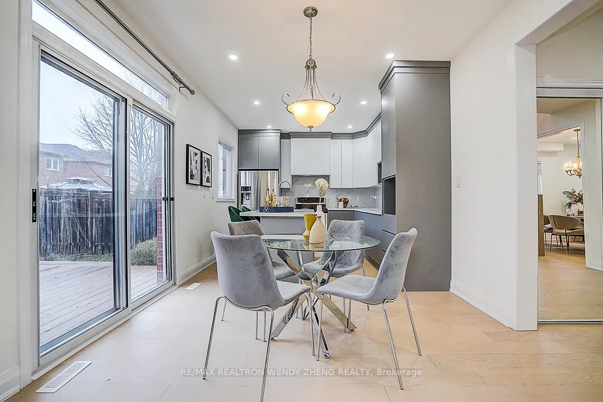 Photo 19 of 16 Hartwell Way, Aurora, Bayview Northeast — HOMEH
