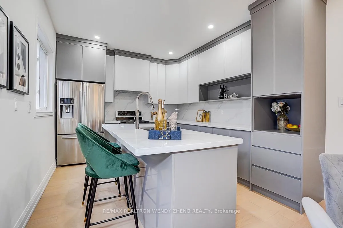 Photo 22 of 16 Hartwell Way, Aurora, Bayview Northeast — HOMEH