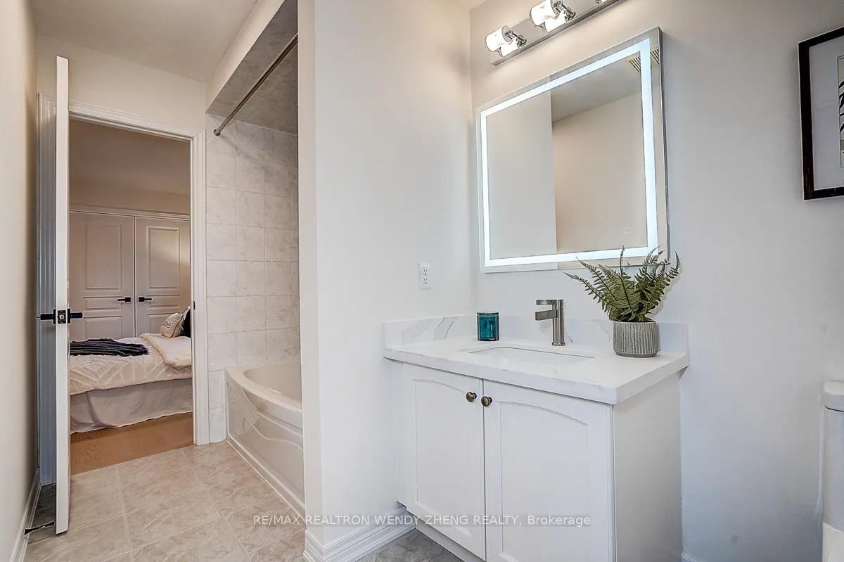 Photo 34 of 16 Hartwell Way, Aurora, Bayview Northeast — HOMEH