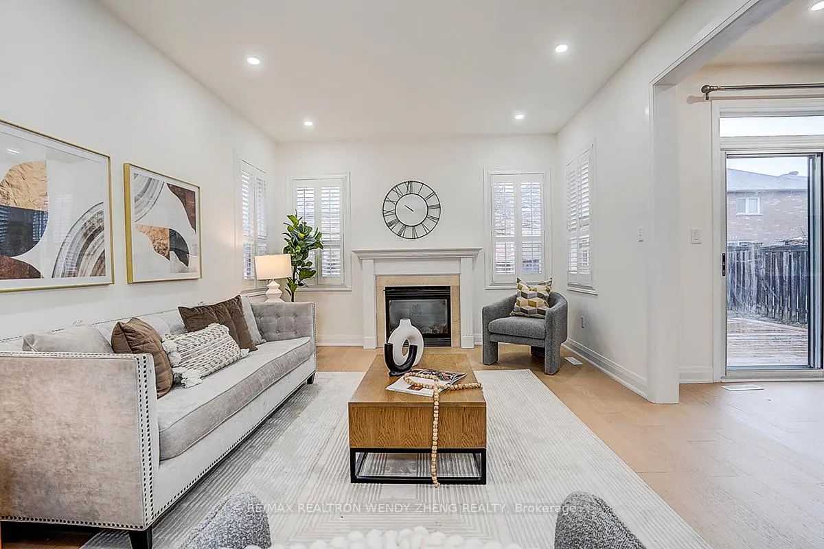 Photo 40 of 16 Hartwell Way, Aurora, Bayview Northeast — HOMEH