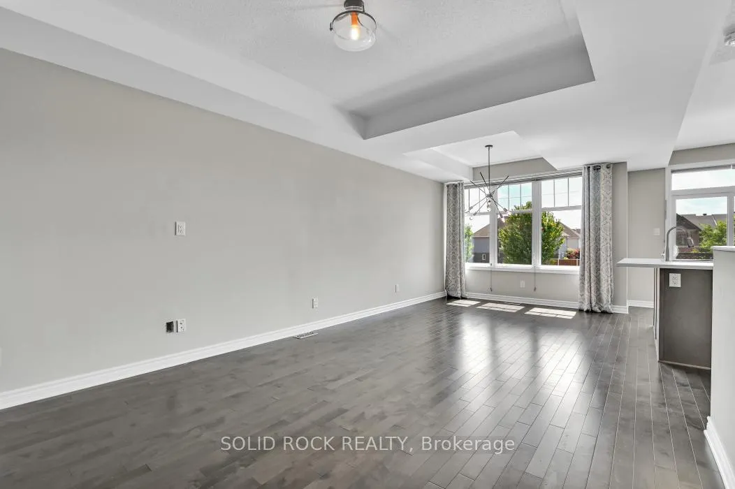 Photo 5 of 532 Tungsten Terrace, Ottawa, Avalon West — HOMEH