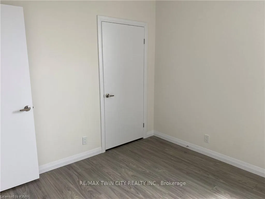 Photo 13 of Unit 2002, 104 Garment Street, Kitchener, City Commercial Core — HOMEH