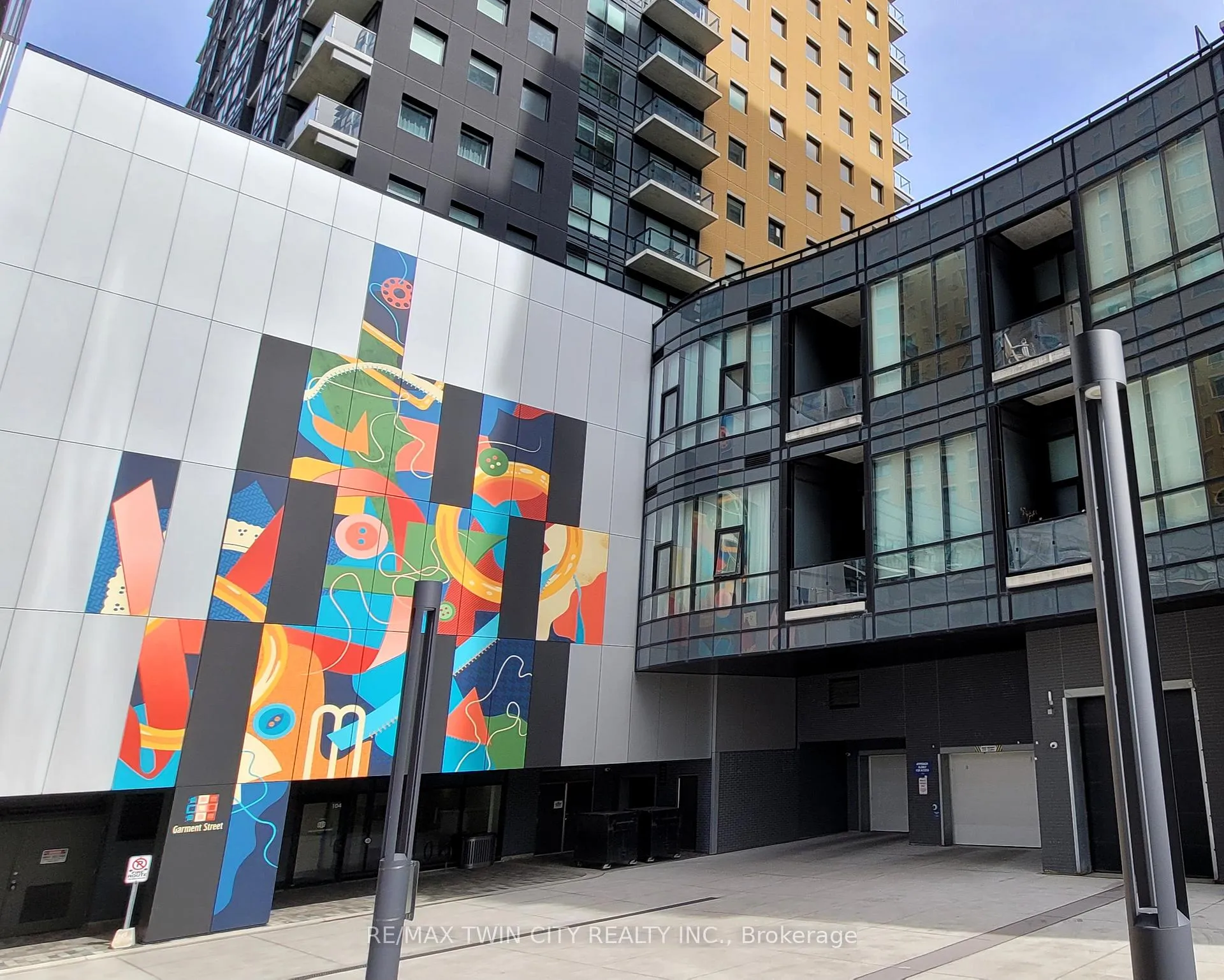 Photo 24 of Unit 2002, 104 Garment Street, Kitchener, City Commercial Core — HOMEH