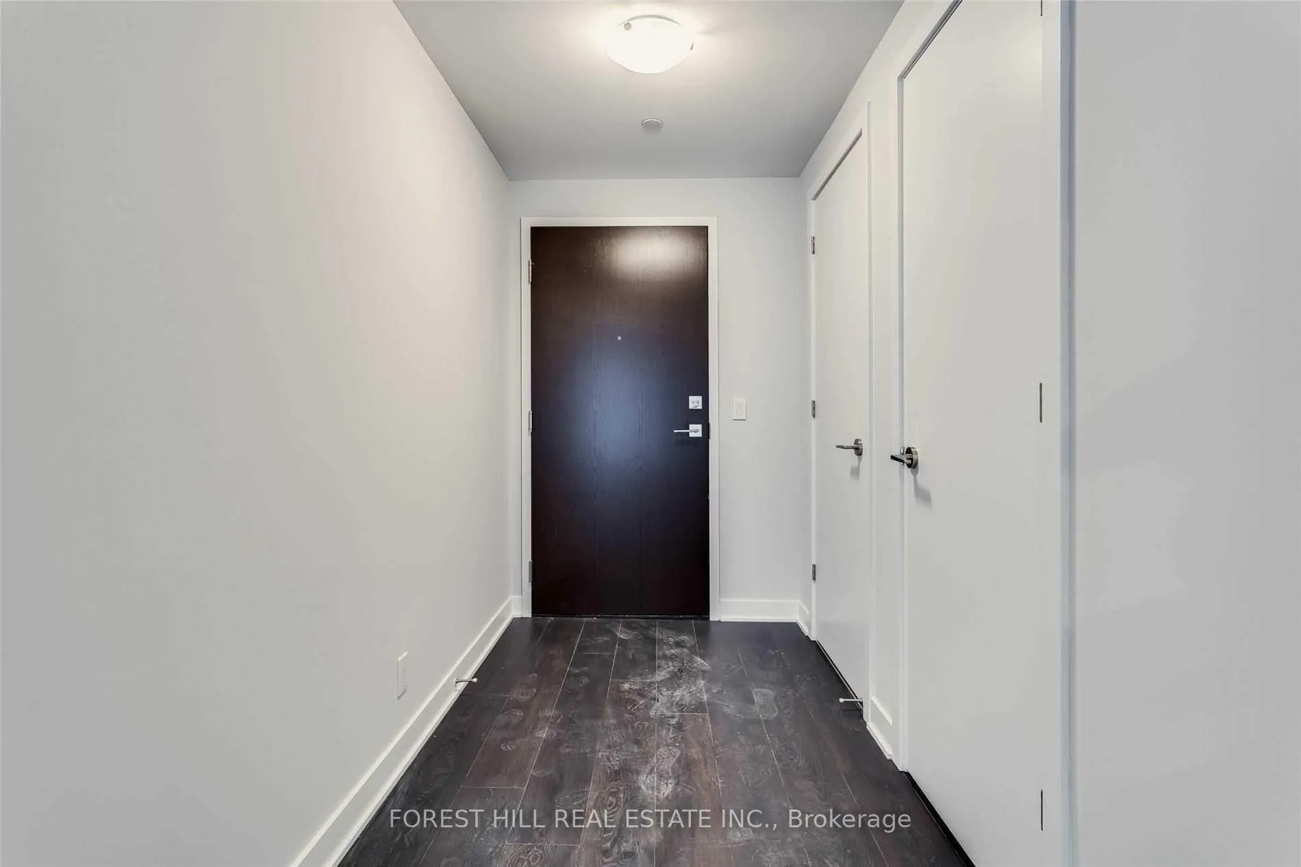 Photo 4 of Unit 5305, 2221 Yonge Street, Toronto, Mount Pleasant West — HOMEH