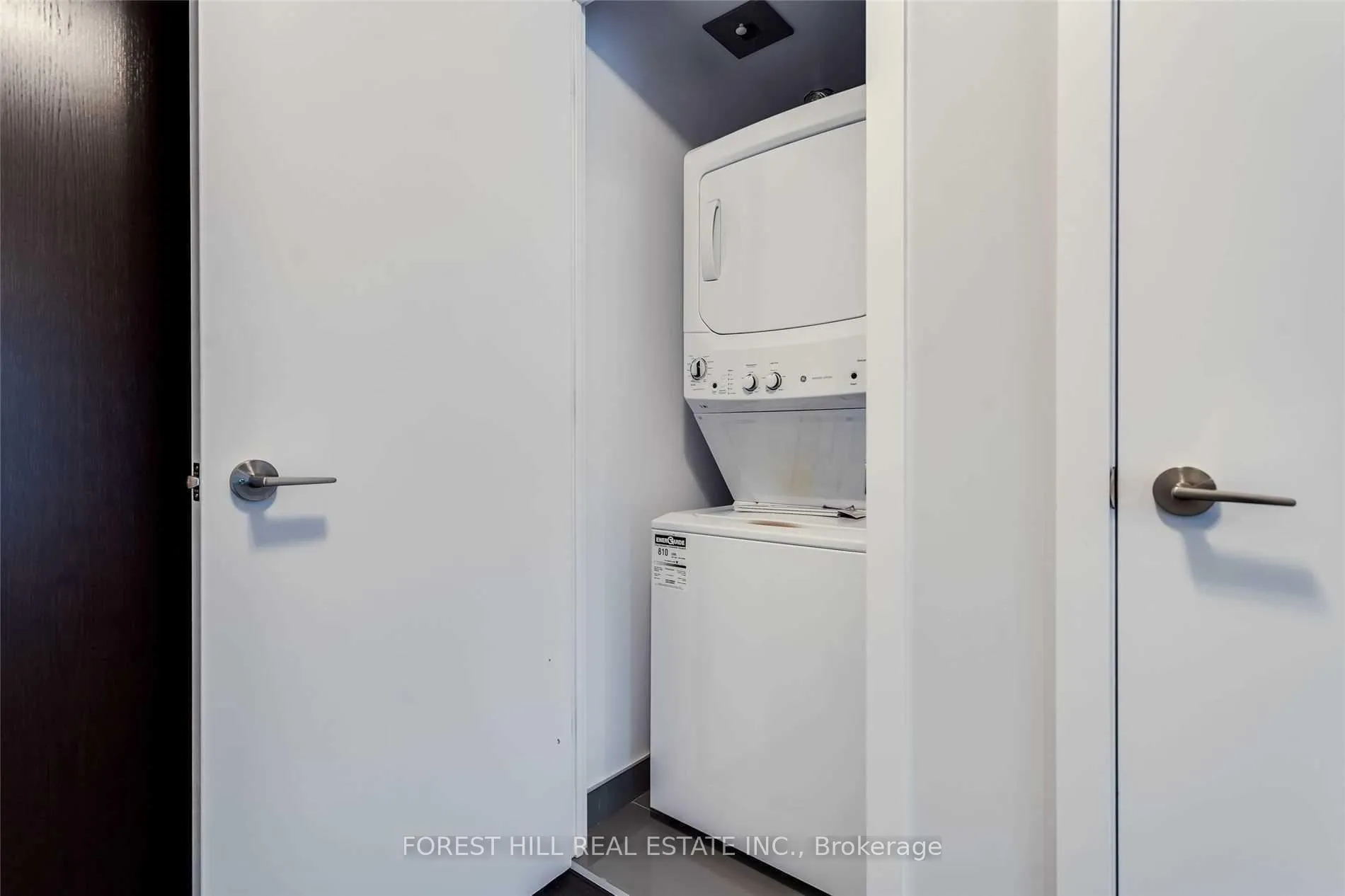 Photo 16 of Unit 5305, 2221 Yonge Street, Toronto, Mount Pleasant West — HOMEH