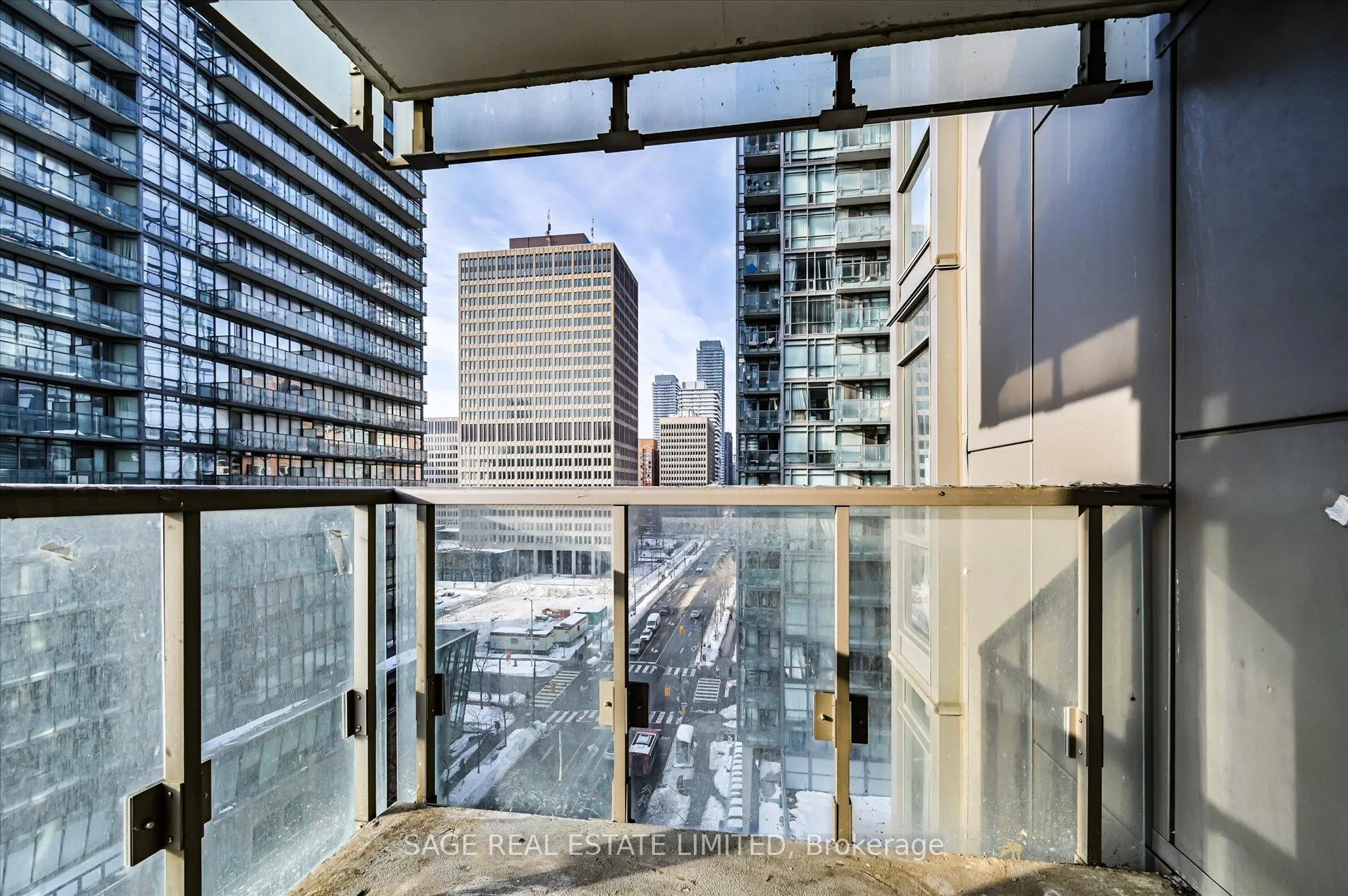 Photo 19 of Unit 902, 38 Grenville Street, Toronto, Bay Street Corridor — HOMEH