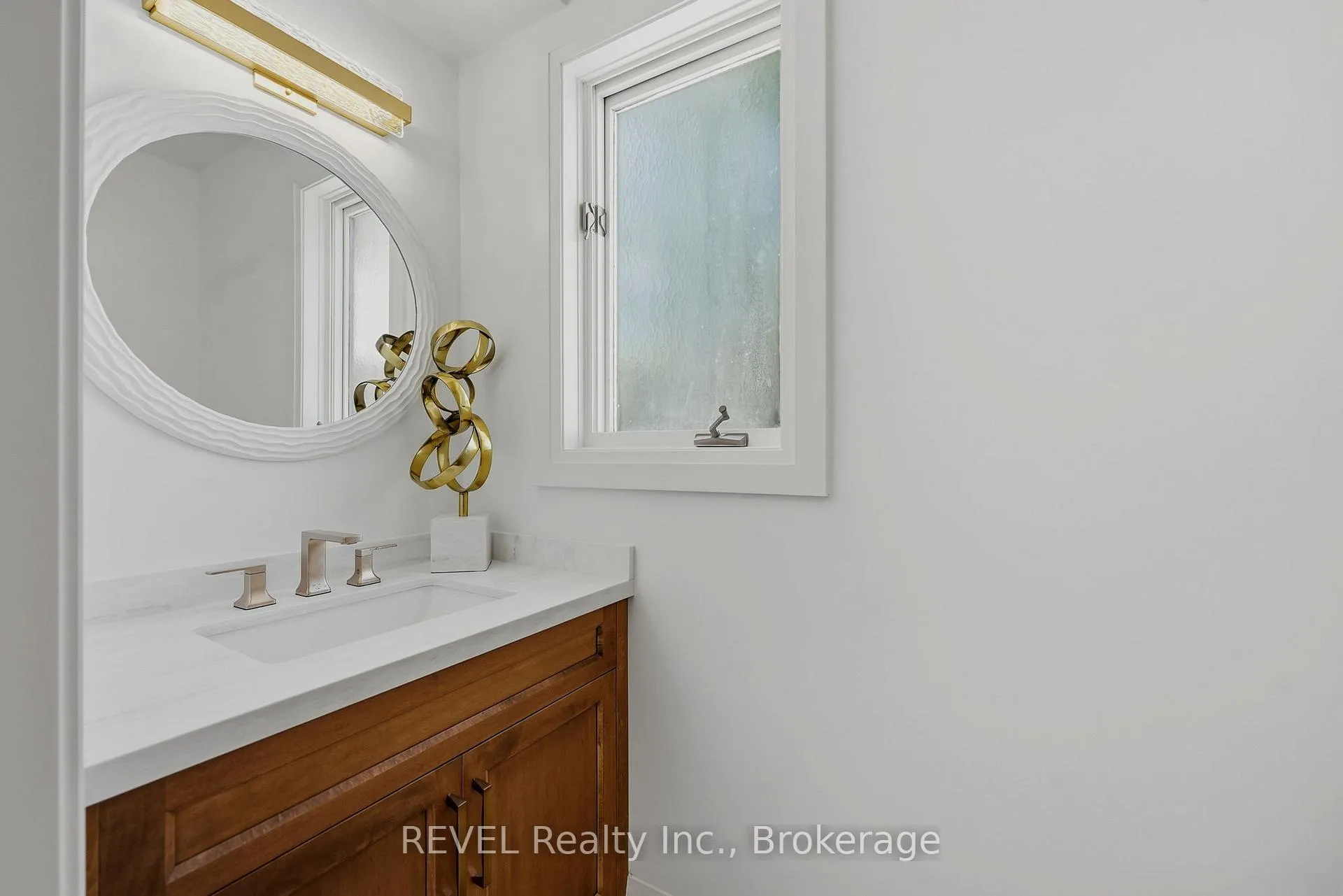 Photo 25 of 15 Macintosh Crescent, St. Catharines, Martindale Pond — HOMEH