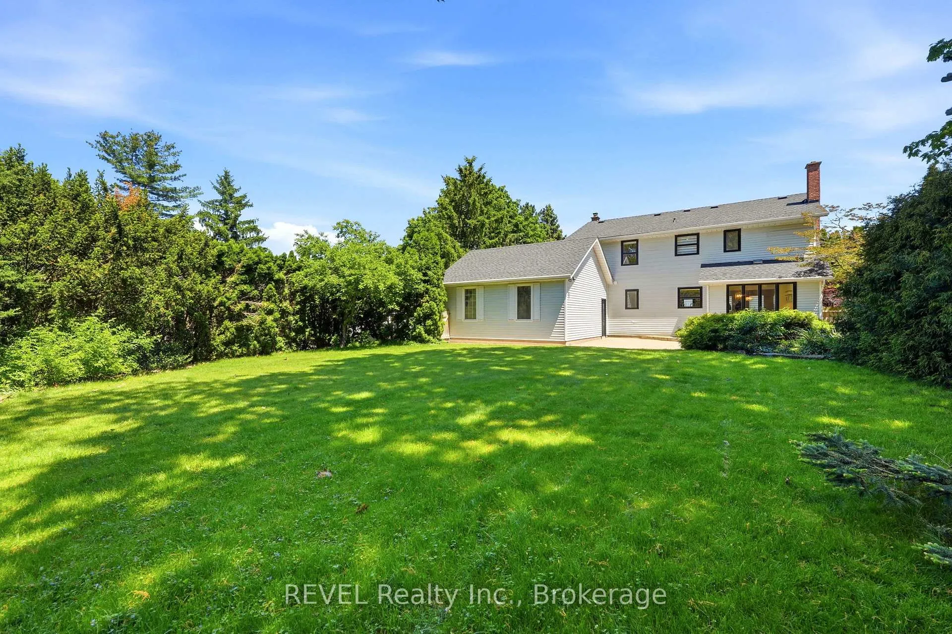 Photo 44 of 15 Macintosh Crescent, St. Catharines, Martindale Pond — HOMEH