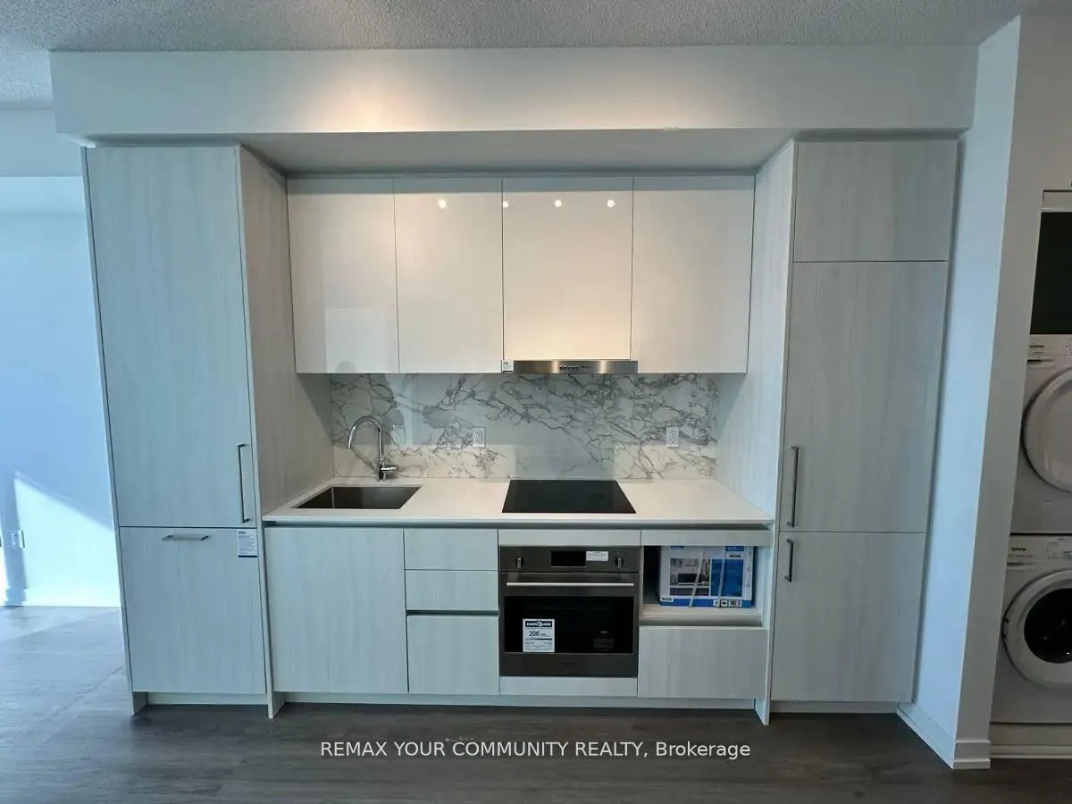 Photo 4 of Unit 4503, 225 Commerce Street, Vaughan, Vaughan Corporate Centre — HOMEH