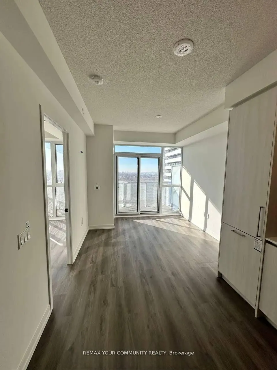 Photo 6 of Unit 4503, 225 Commerce Street, Vaughan, Vaughan Corporate Centre — HOMEH