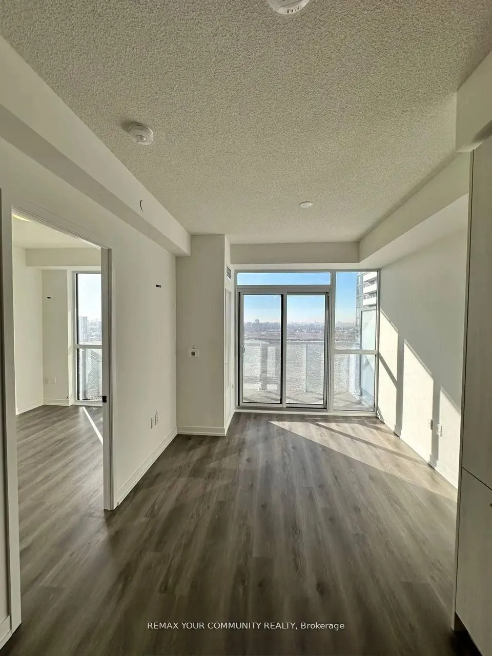 Photo 9 of Unit 4503, 225 Commerce Street, Vaughan, Vaughan Corporate Centre — HOMEH