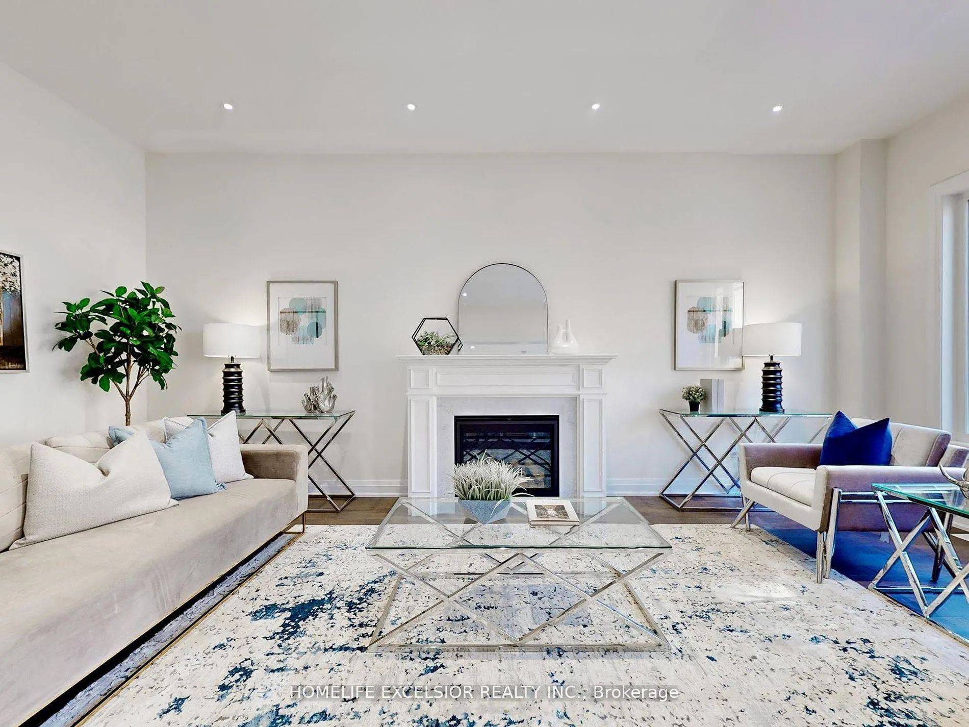 Photo 3 of 19 Aida Place, Richmond Hill, Oak Ridges — HOMEH