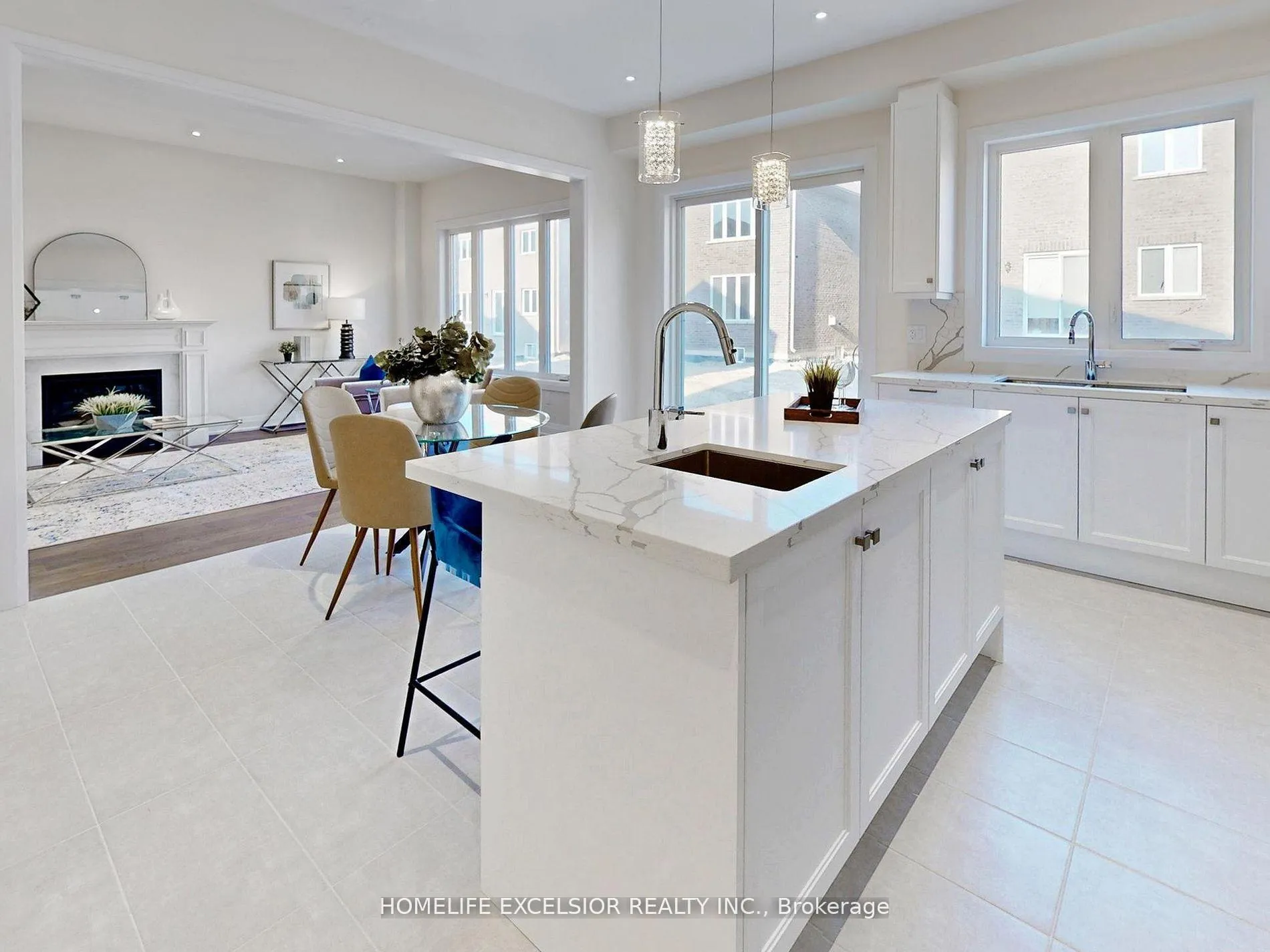 Photo 5 of 19 Aida Place, Richmond Hill, Oak Ridges — HOMEH