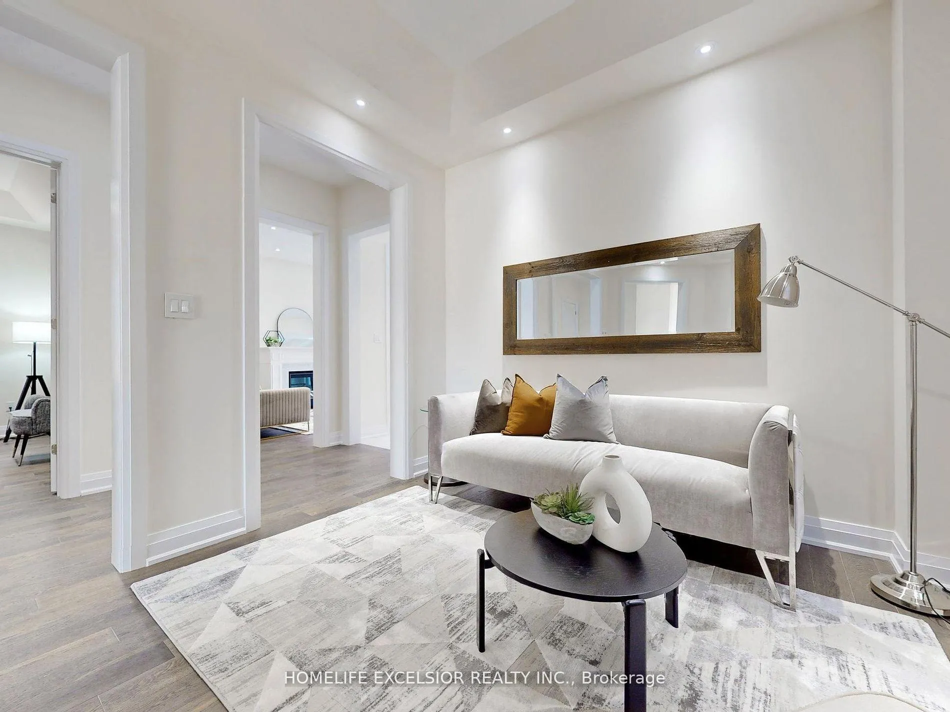 Photo 13 of 19 Aida Place, Richmond Hill, Oak Ridges — HOMEH