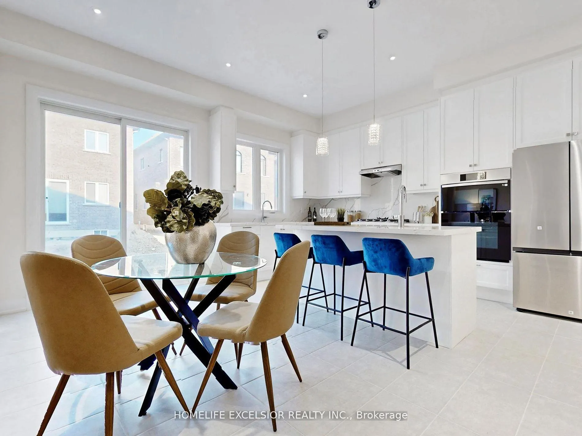 Photo 18 of 19 Aida Place, Richmond Hill, Oak Ridges — HOMEH
